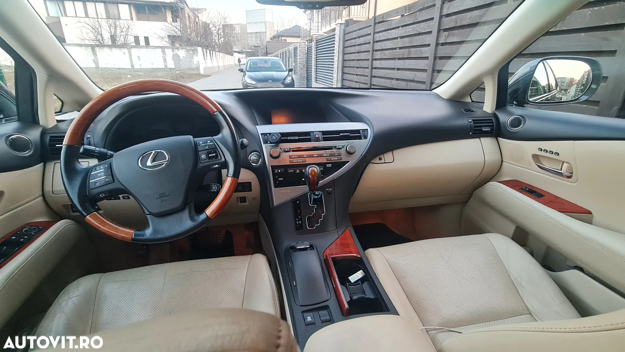 Lexus Seria RX - 8