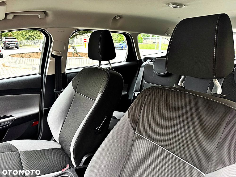 Ford Focus 1.6 TDCi DPF Titanium - 25