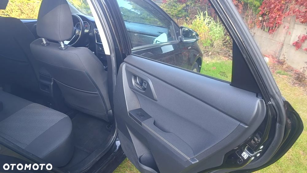Toyota Auris 1.6 Premium Comfort - 22
