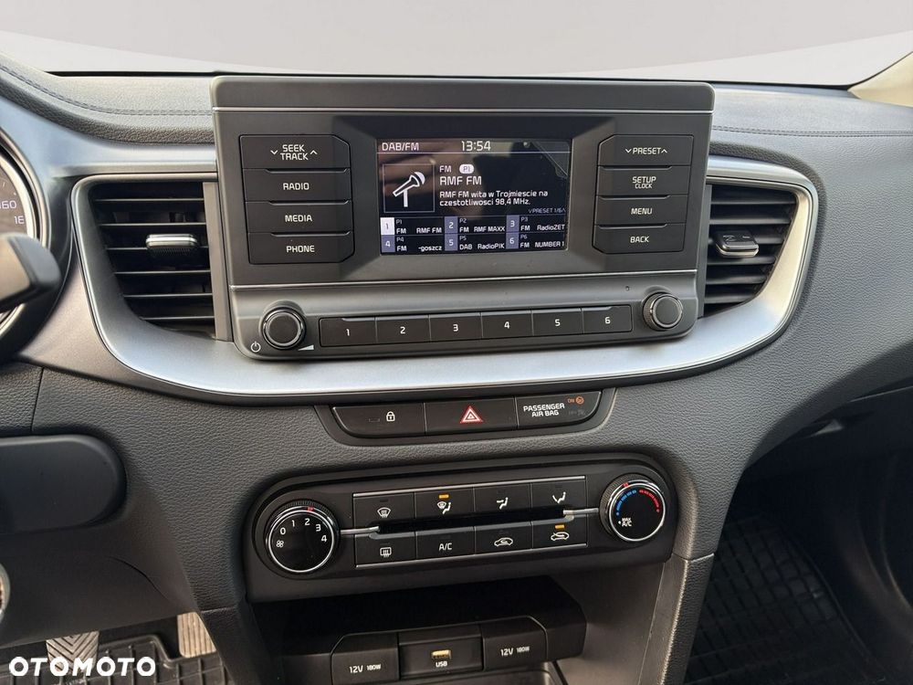 Kia Ceed 1.0 T-GDI S - 16