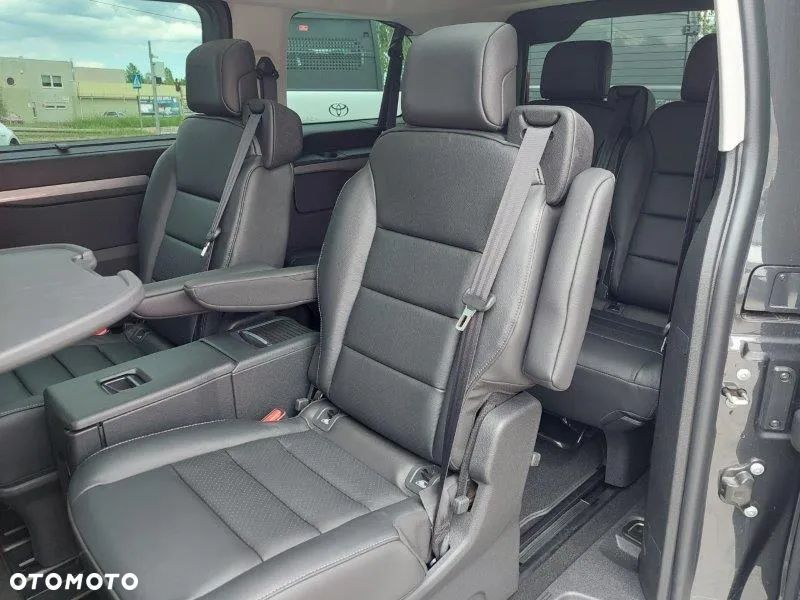 Toyota Proace Verso 2.0 D4-D Medium VIP - 21