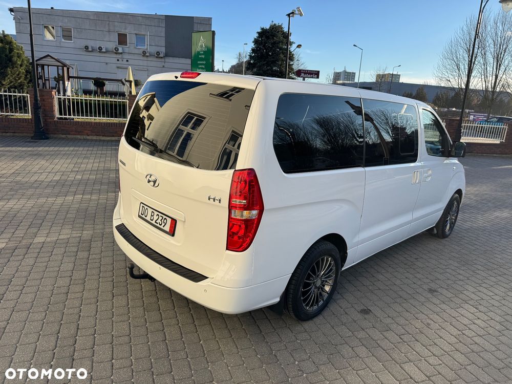 Hyundai H-1 Cargo teilverglast Autm HK - 9