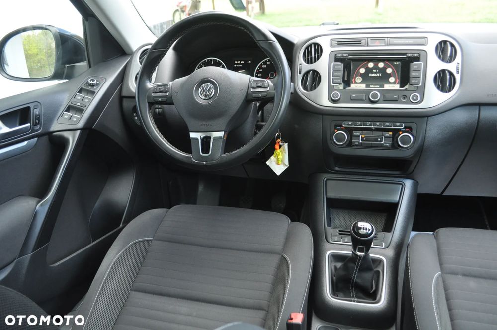 Volkswagen Tiguan 2.0 TDI DPF BlueMotion Technology Cup Sport & Style - 26