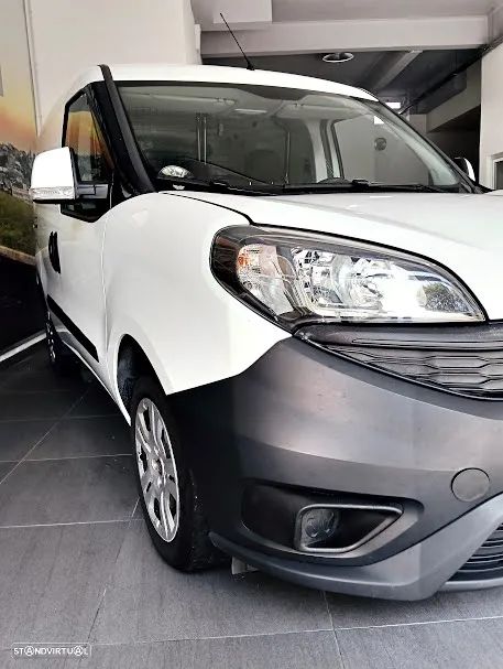 Fiat Doblo 1.3 MJ Easy  3Lugares - 7