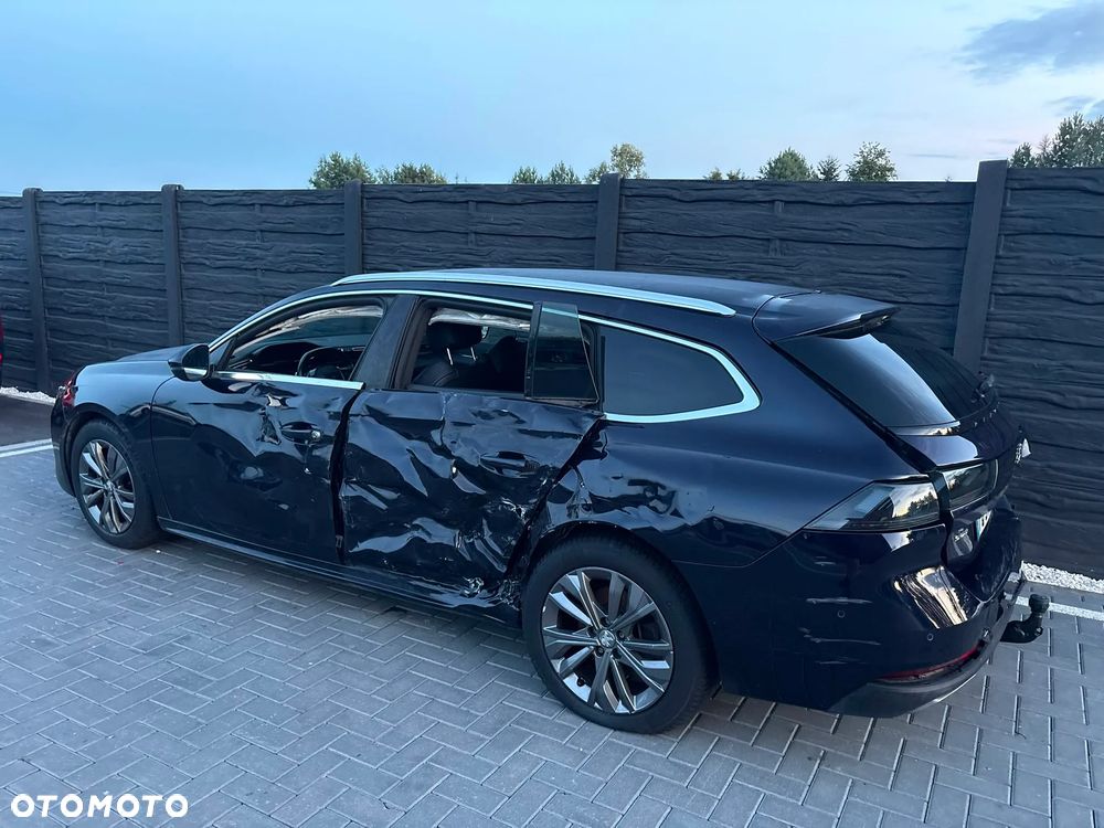 Peugeot 508 BlueHDi 130 EAT8 Allure - 37