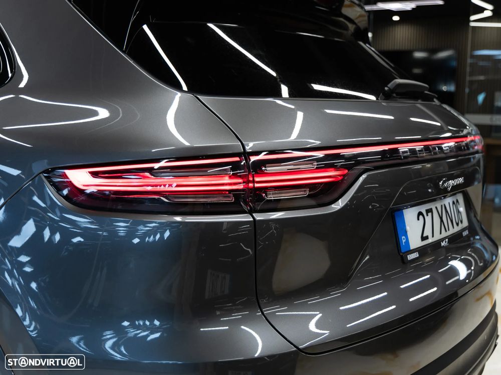 Porsche Cayenne Platinum Edition - 23