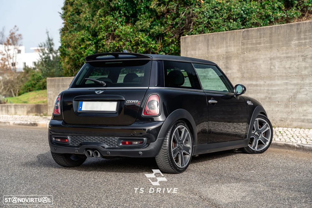 MINI 3 Portas Cooper S - 2