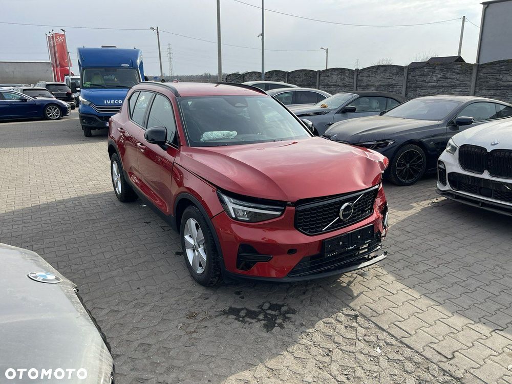 Volvo XC 40 B4 B AWD Geartronic RDesign - 2