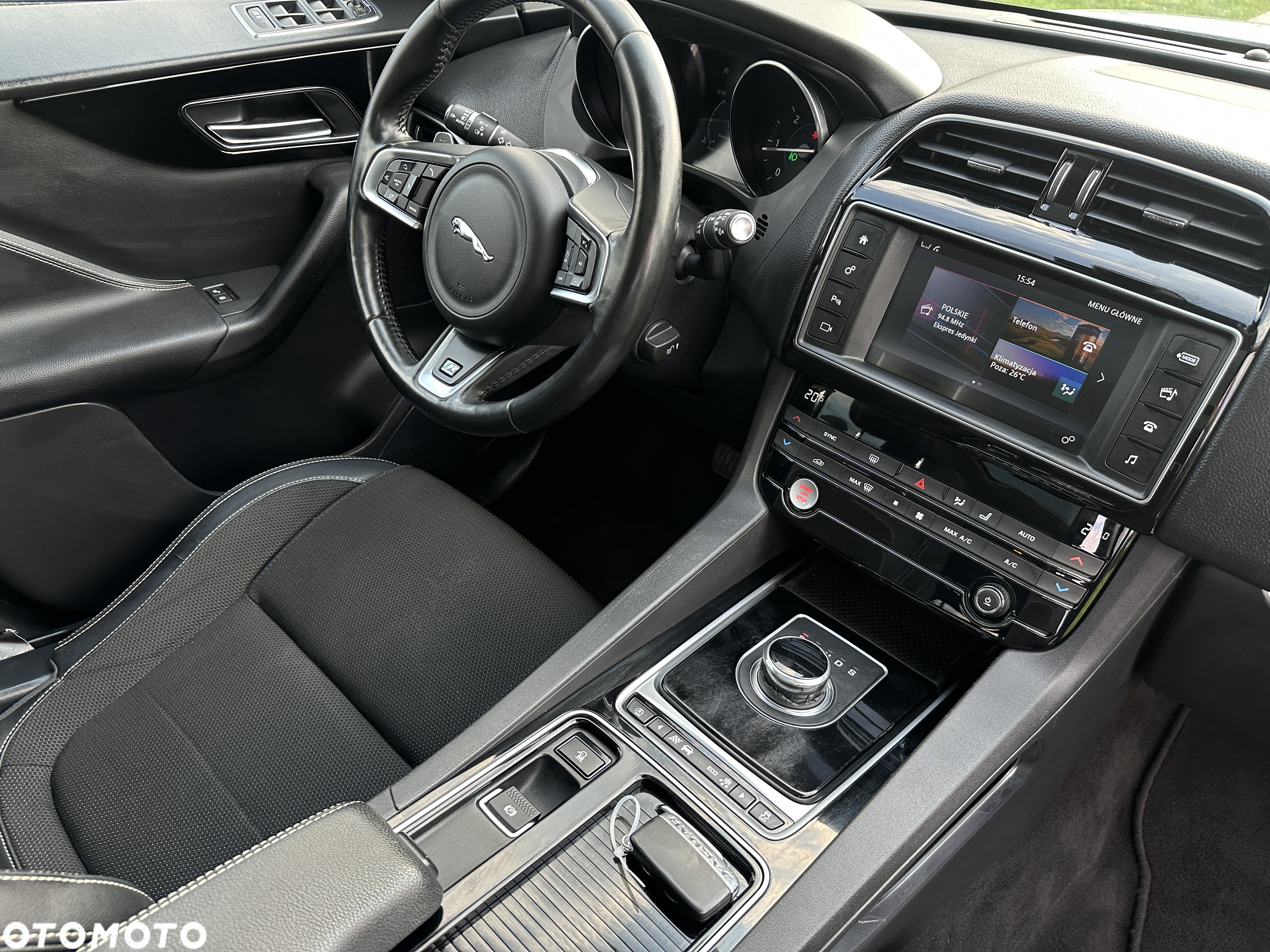 Jaguar F-Pace 2.0 i4D AWD R-Sport - 6