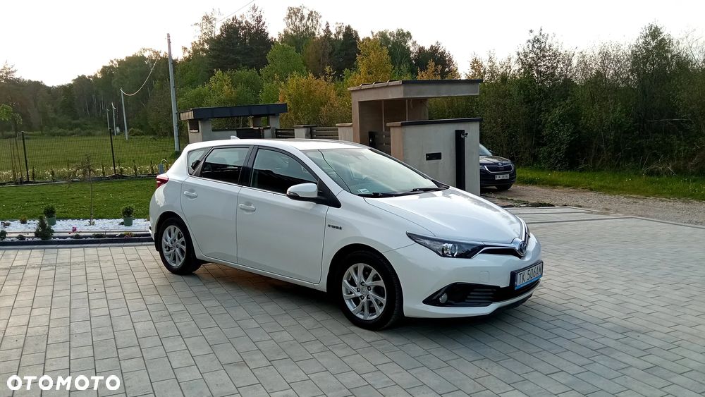 Toyota Auris Hybrid 135 Premium - 9