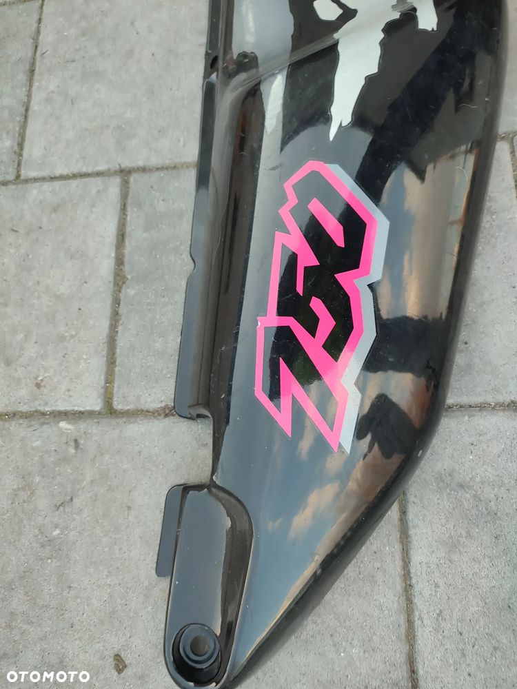 Owiewka, osłona, bok, boczek, zadupek, ogon Honda XRV 750 Africa Twin 750 - 10