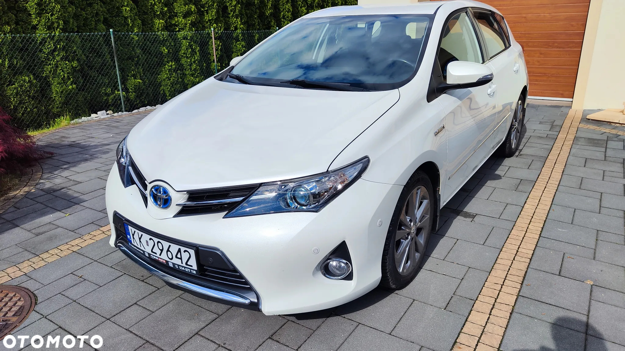 Toyota Auris 1.8 Hybrid Executive - 2