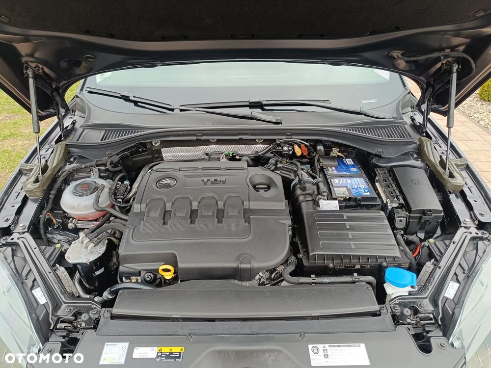 Skoda Superb 2.0 TDI DSG Premium Edition - 6