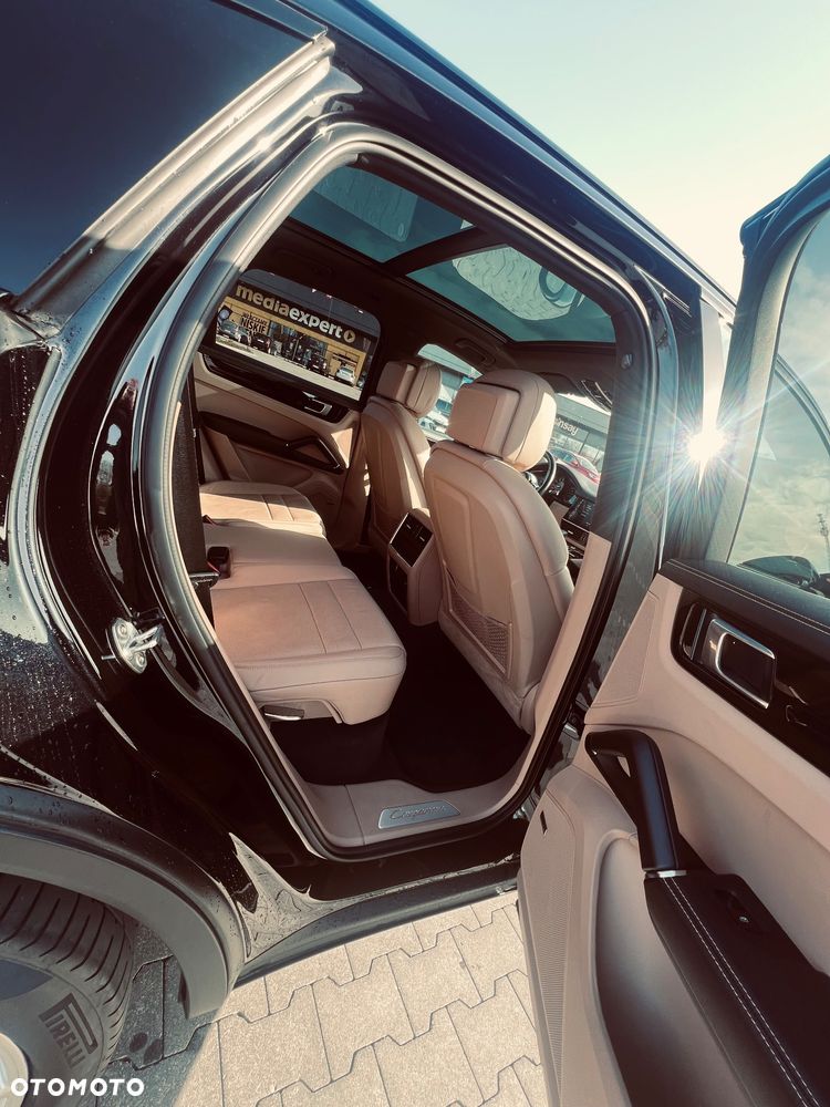 Porsche Cayenne Platinum Edition - 9