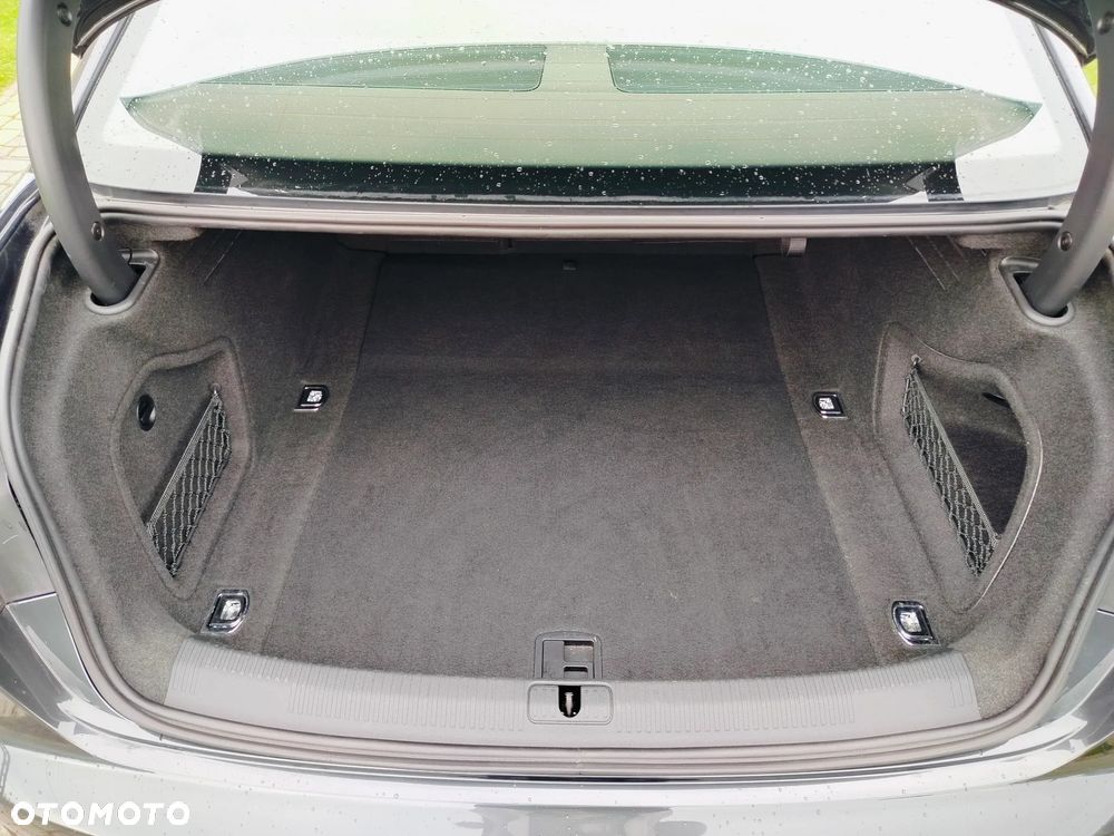 Audi A4 - 12