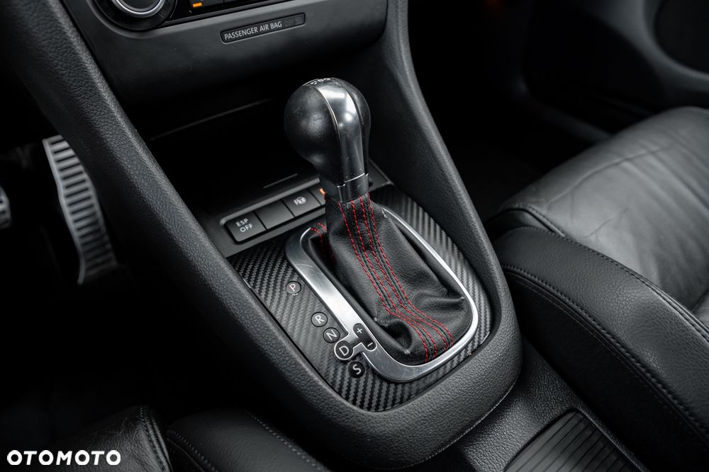 Volkswagen Golf 2.0 GTI DSG - 34