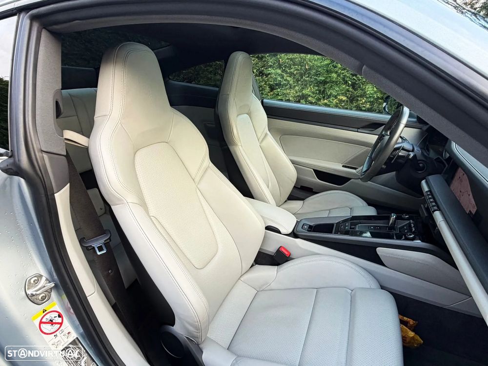 Porsche 911 (992) Carrera 4S PDK - 15