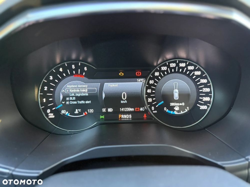 Ford S-Max - 32