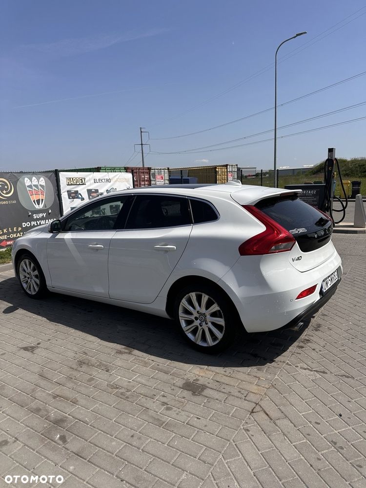 Volvo V40 D4 Summum - 4