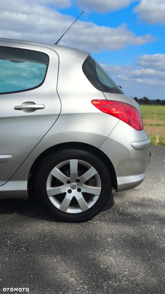 Peugeot 308 - 11