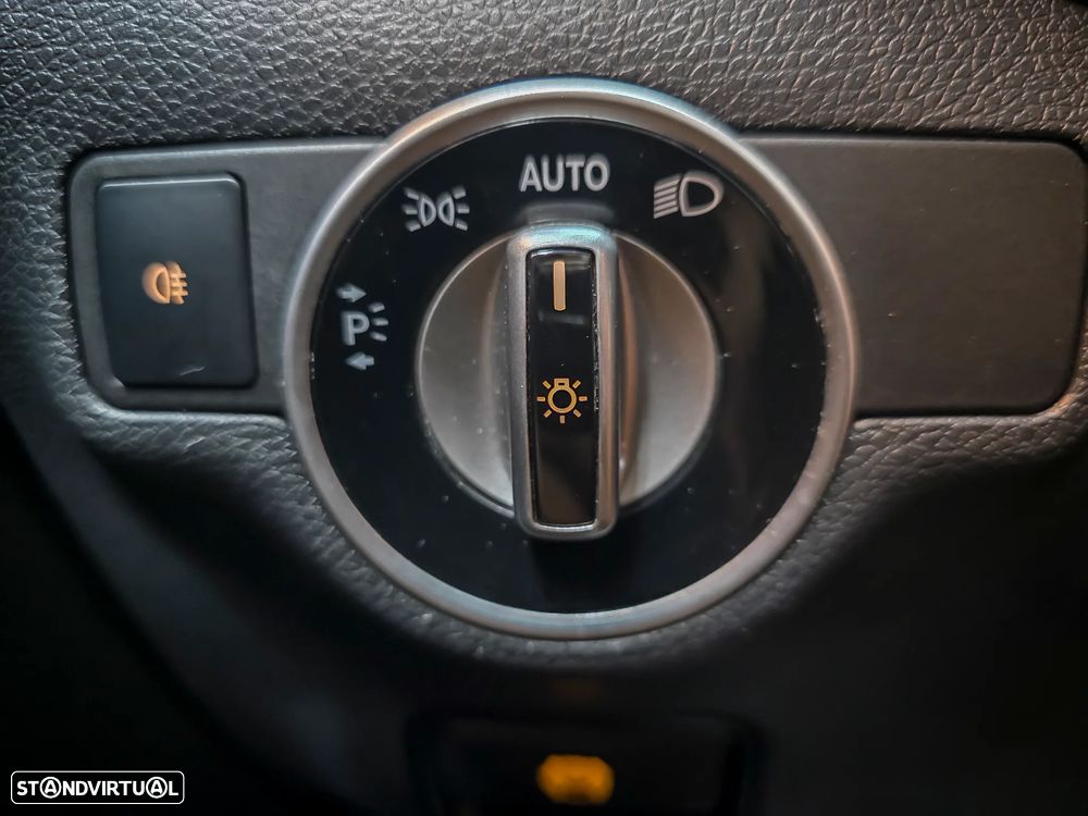 Mercedes-Benz GLA 180 (CDI) d 7G-DCT AMG Line - 23