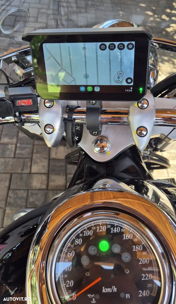 Suzuki Boulevard C109R - 5