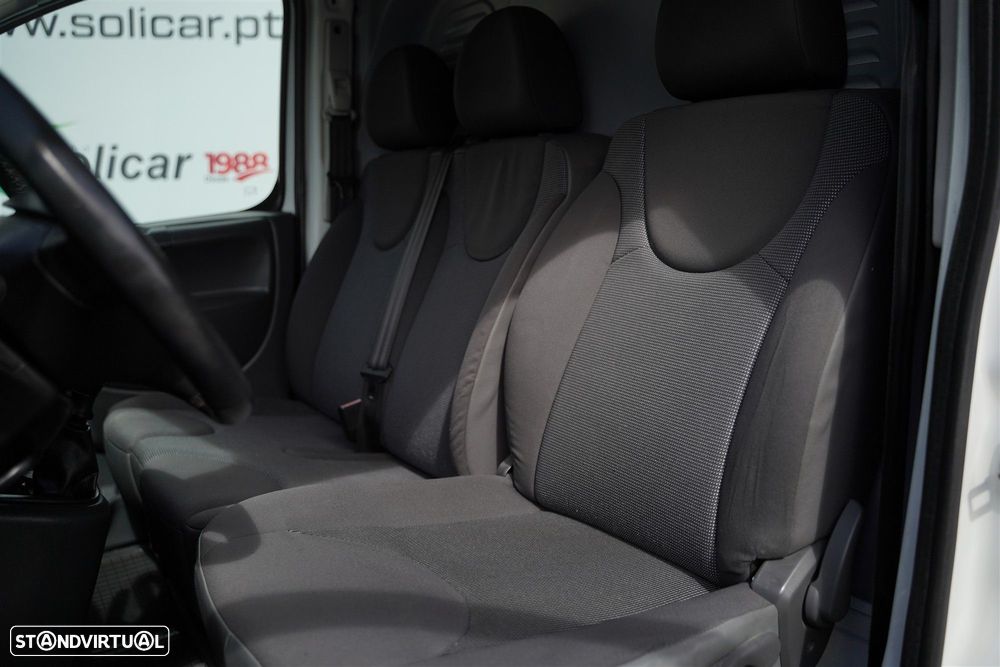 Peugeot Expert 1.6 HDi 227 L1H1 - 17