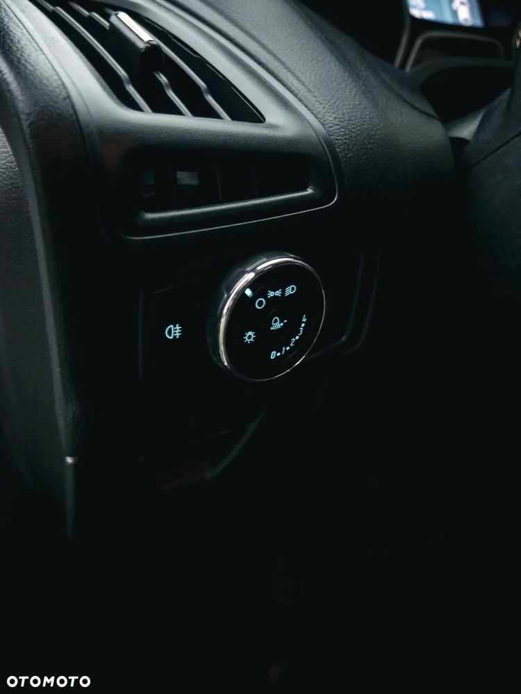 Ford Focus 1.6 TDCi DPF Trend - 19