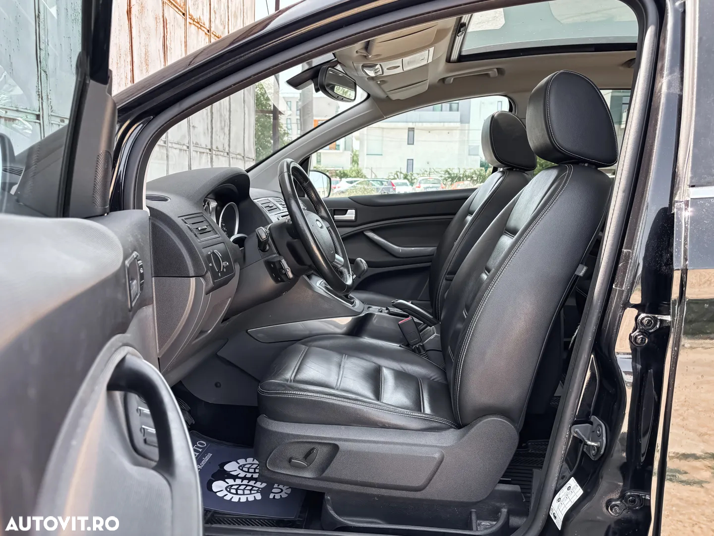 Ford Kuga - 8