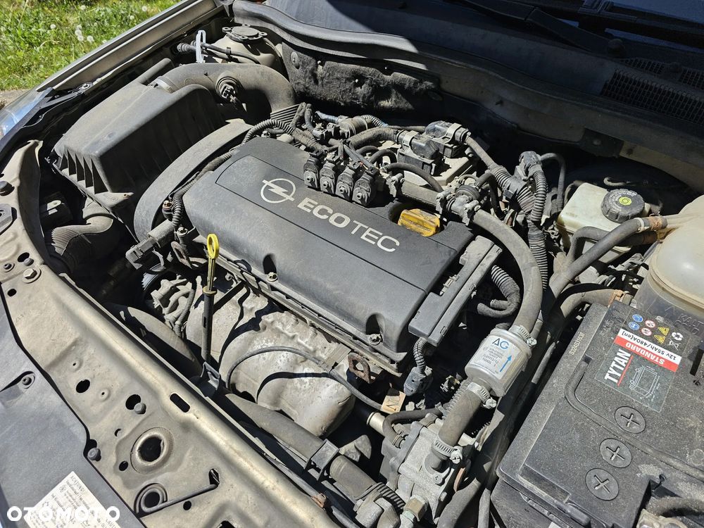 Opel Astra 1.6 Enjoy - 12