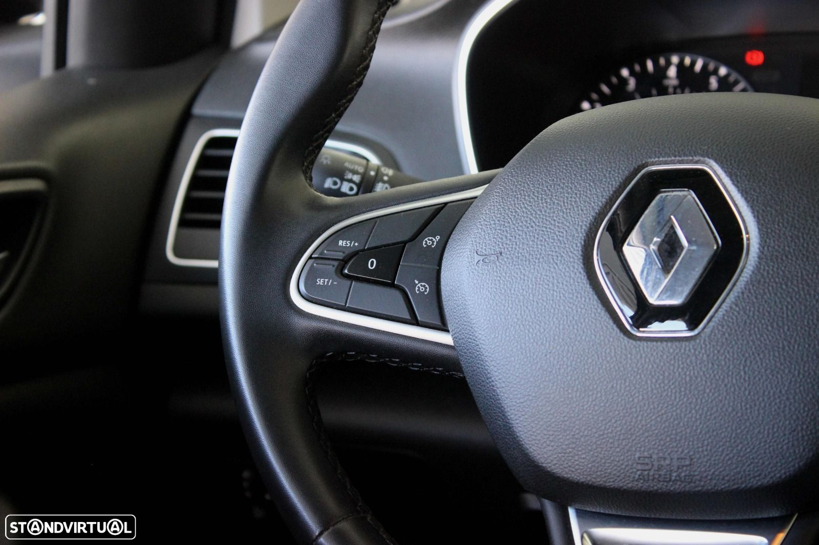 Renault Mégane 1.3 TCe Limited - 13