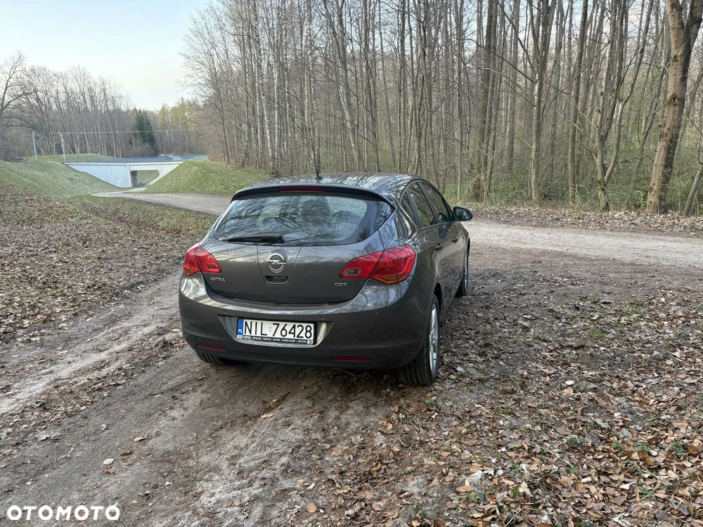 Opel Astra 1.7 CDTI - 5