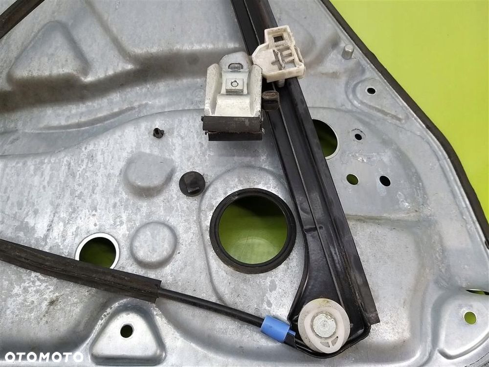 Podnośnik szyby przód prawy Skoda Superb I 2001-2006 BROSE 3B4837756D - 9