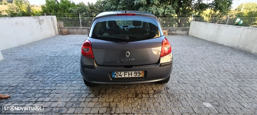 Renault Clio 1.2 16V Dynamique - 3