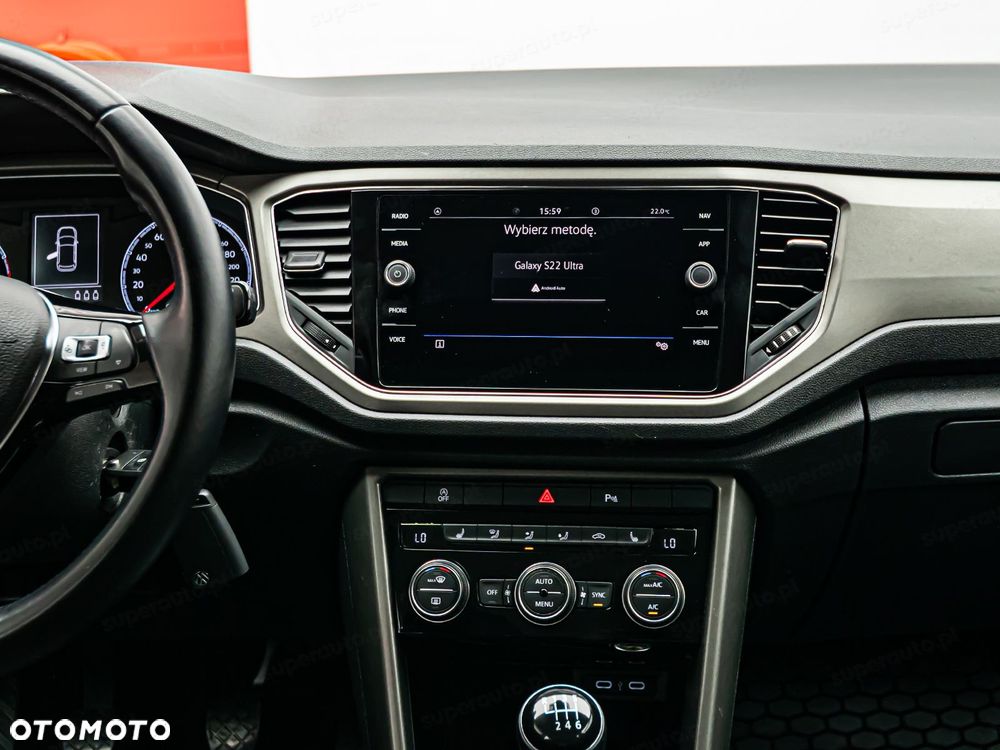 Volkswagen T-Roc - 15