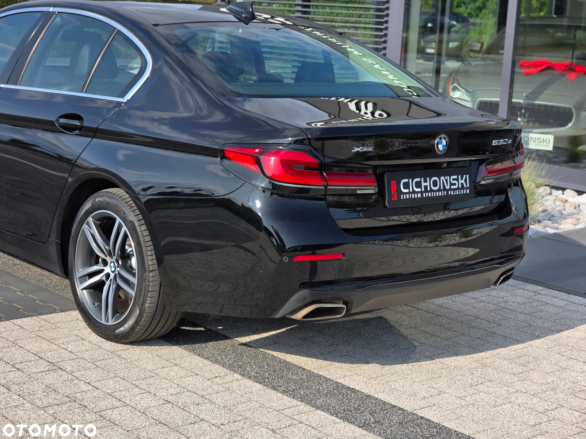 BMW Seria 5 530i xDrive mHEV Luxury Line sport - 32