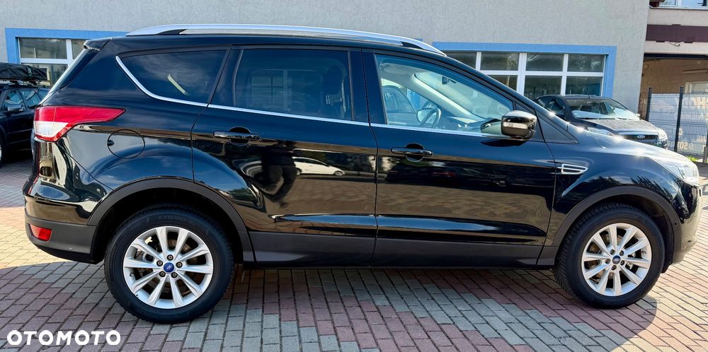 Ford Kuga 1.5 EcoBoost 2x4 Titanium - 6
