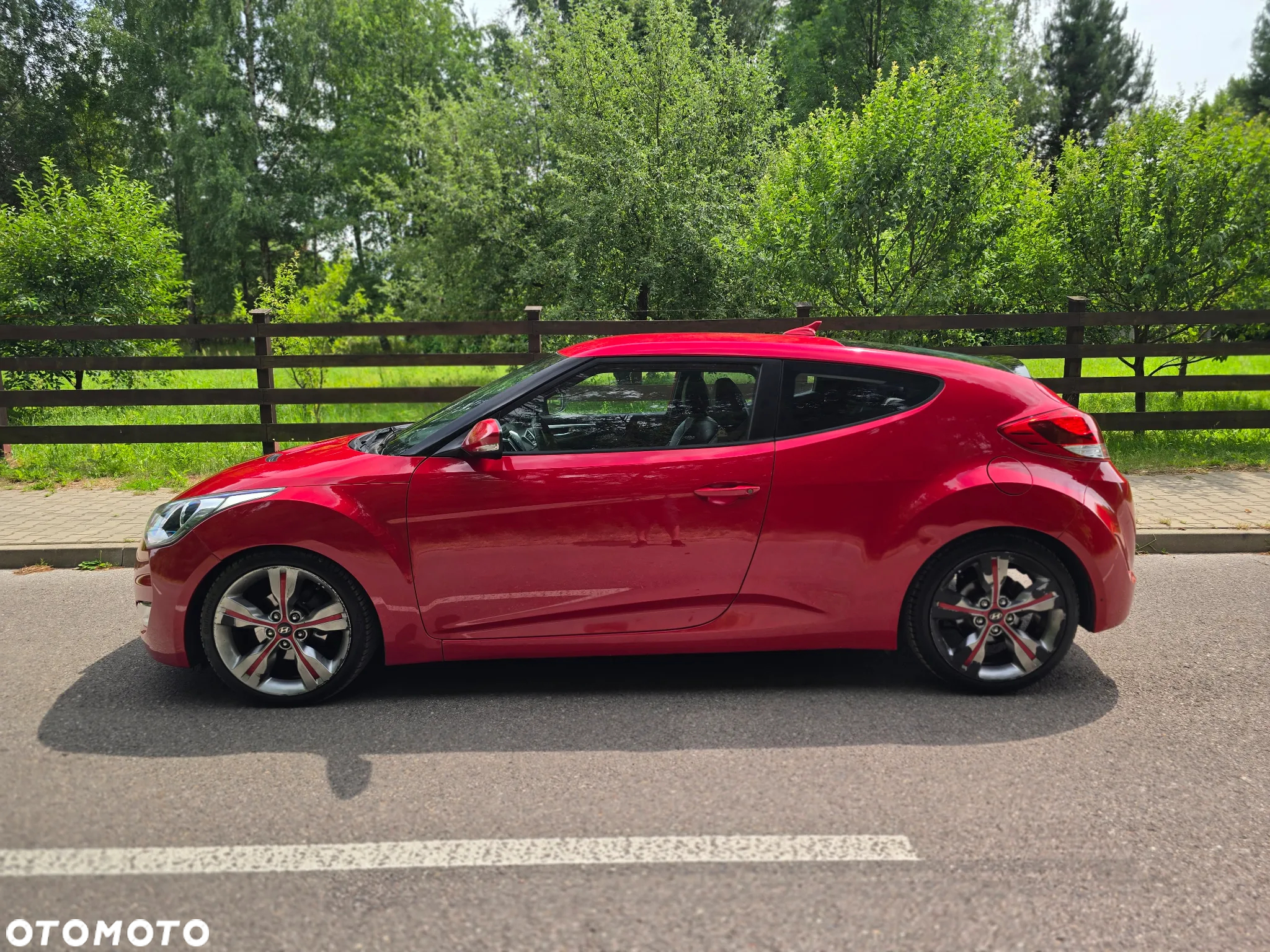 Hyundai Veloster 1.6 GDI Premium - 17