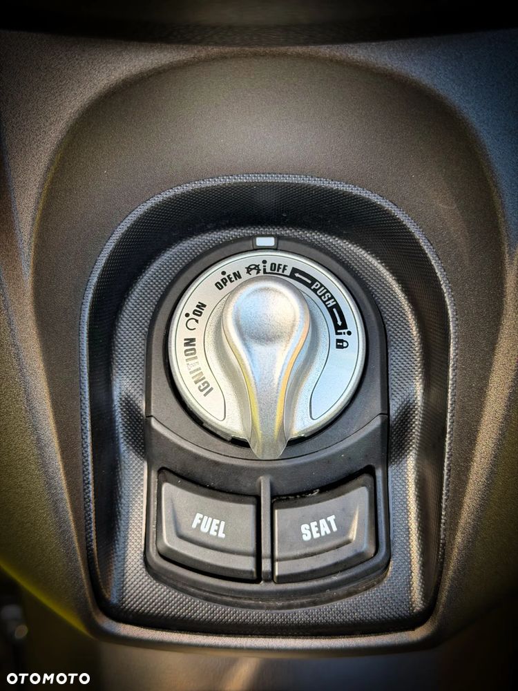 Yamaha NMAX - 17