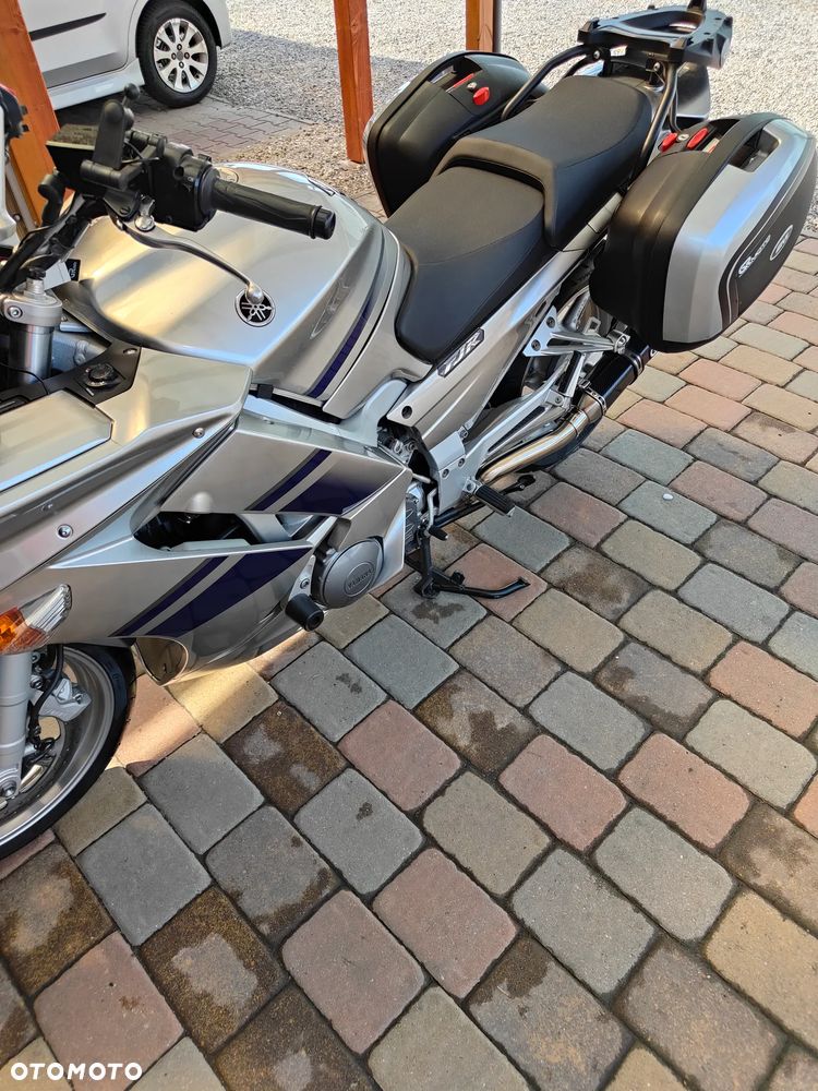 Yamaha FJR - 9