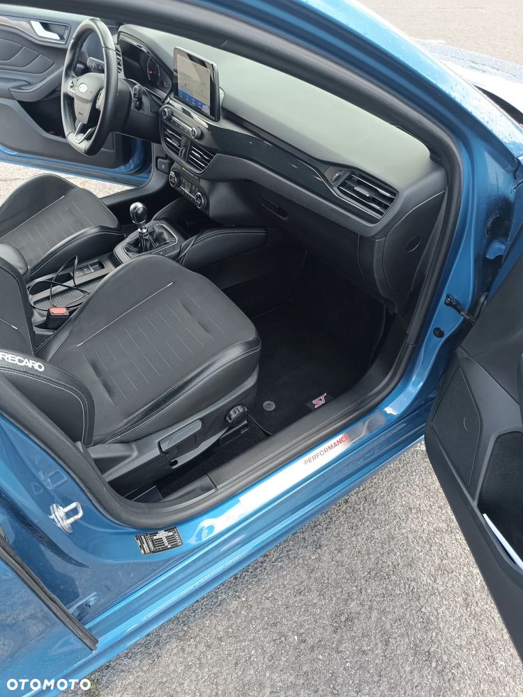 Ford Focus 2.0 EcoBlue ST-3 - 24