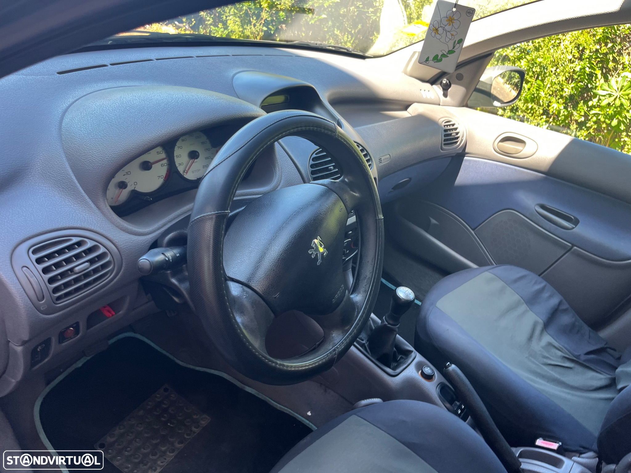 Peugeot 206 1.1 Color Line - 14
