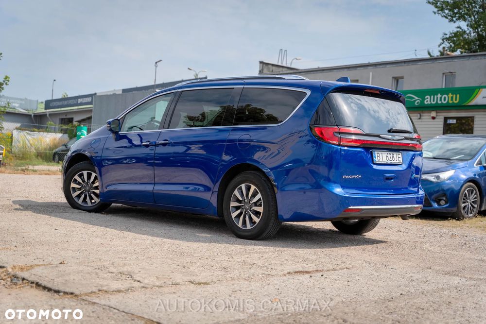 Chrysler Pacifica - 10