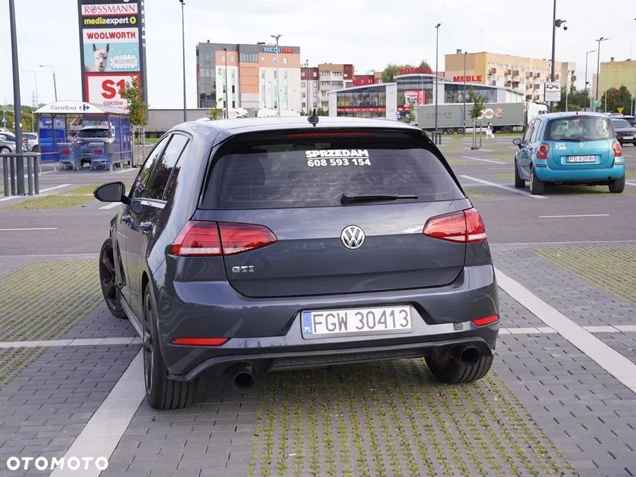 Volkswagen Golf - 3