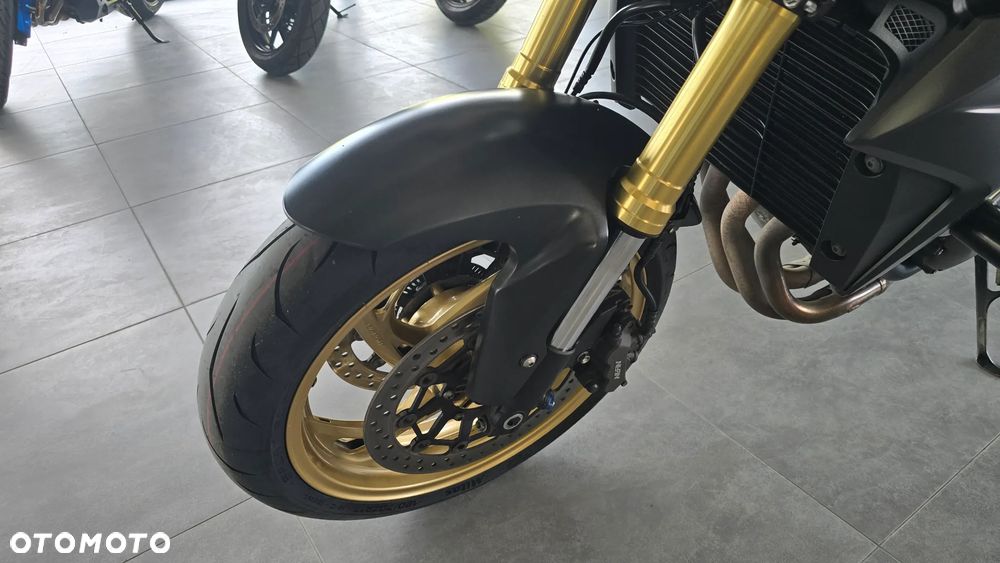 Honda CB - 4