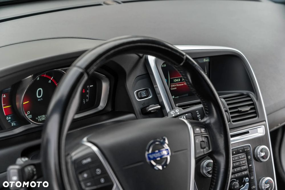 Volvo XC 60 D3 Geartronic Summum - 33