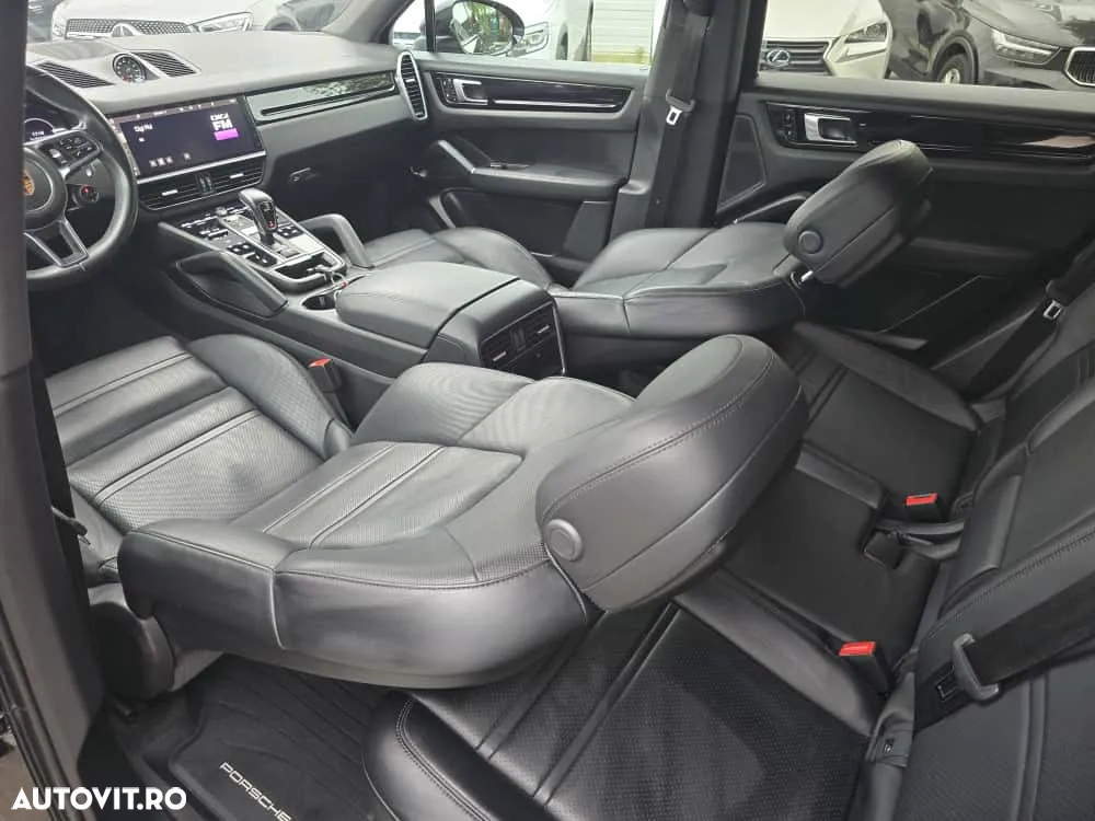 Porsche Cayenne Coupe Tiptronic S Platinum Edition - 13