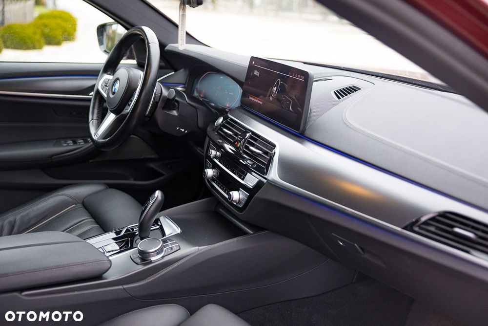 BMW Seria 5 520d MHEV - 3