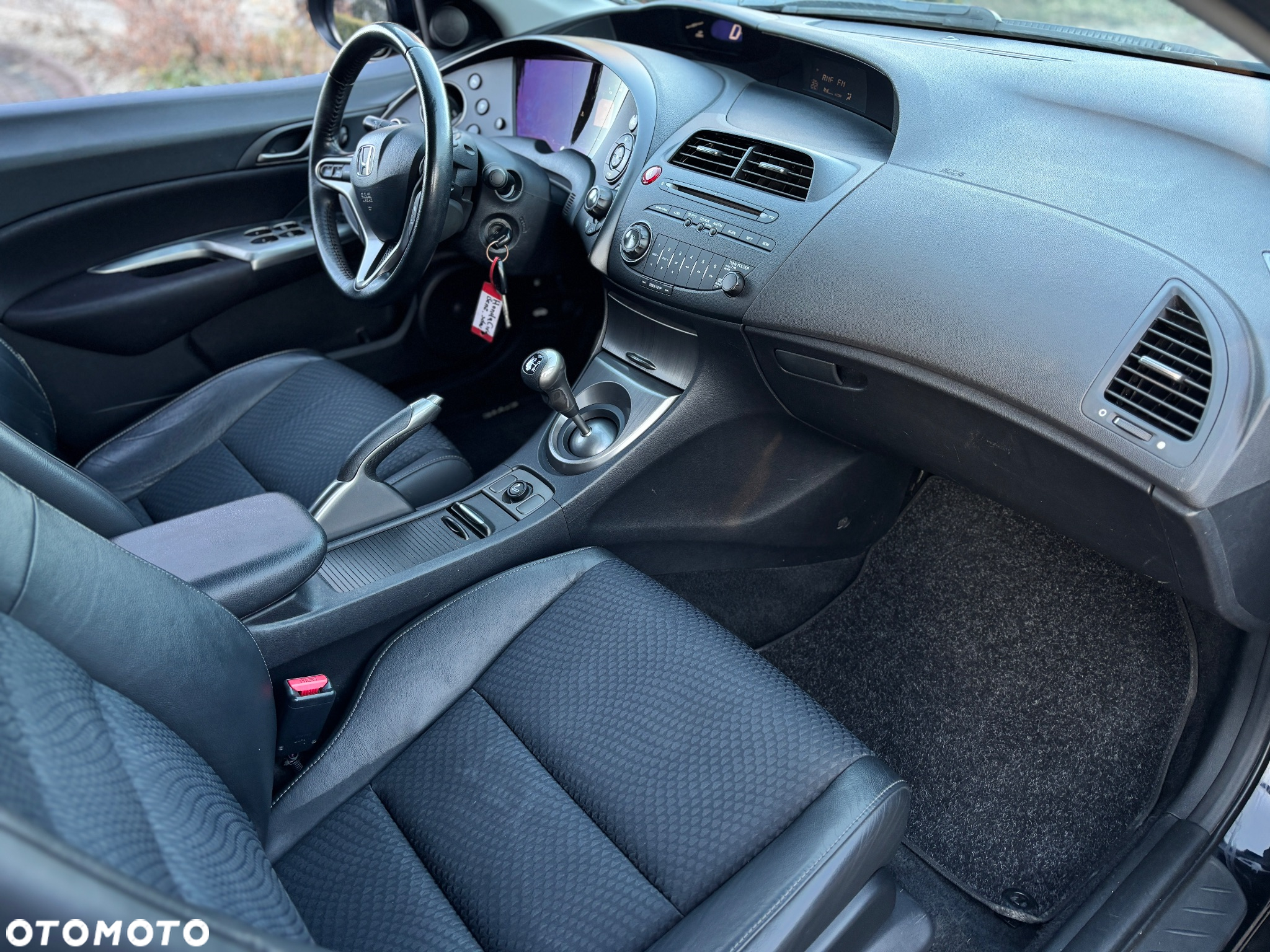 Honda Civic 1.4 Comfort - 23