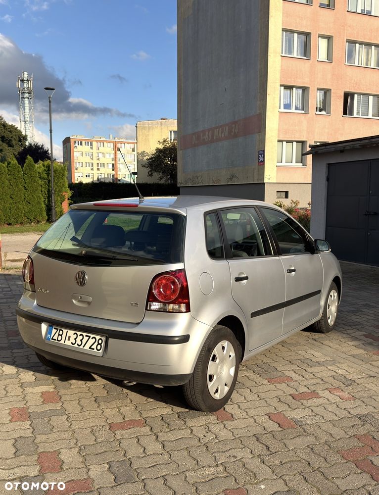 Volkswagen Polo - 4